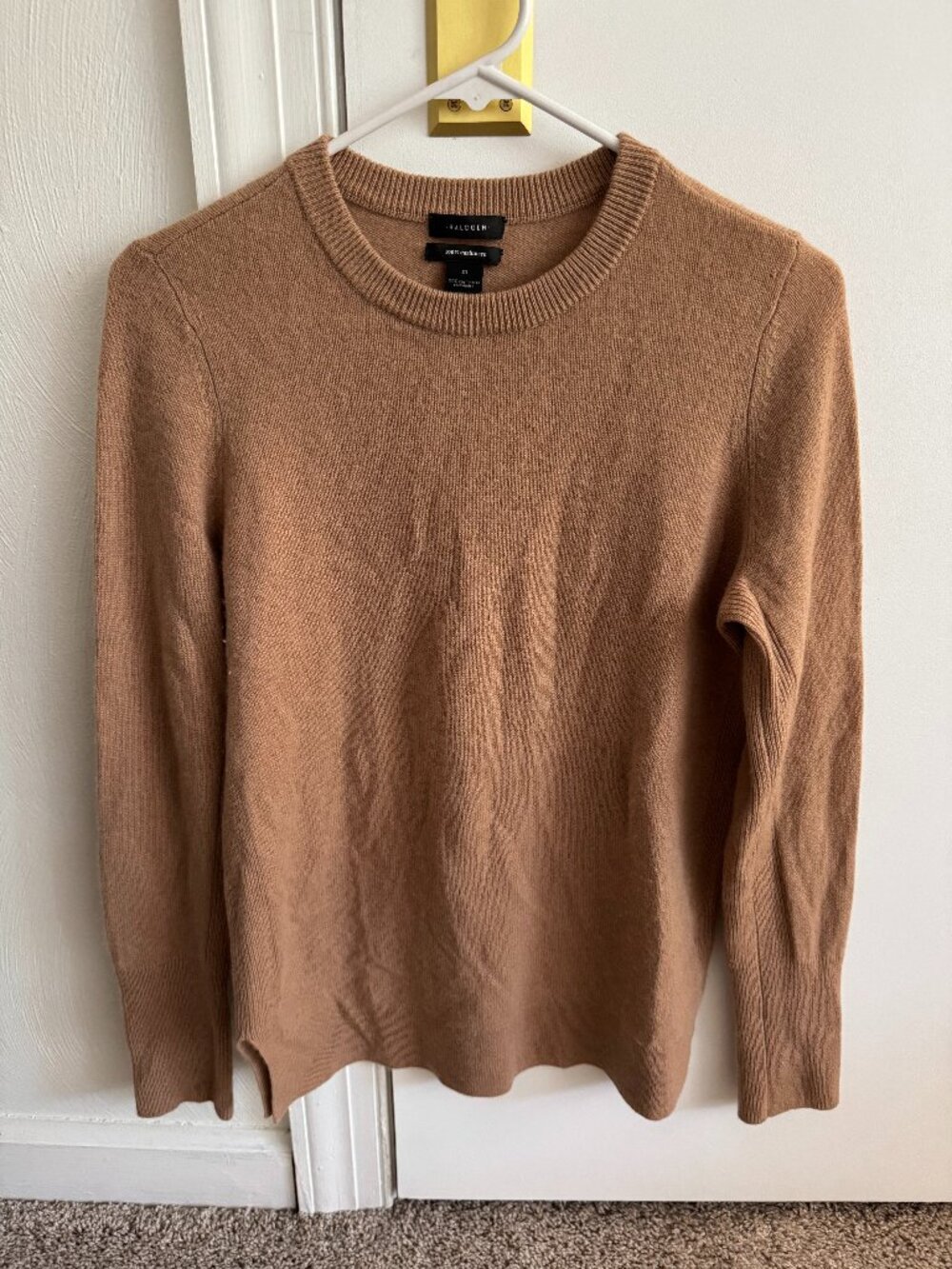 Halogen Cashmere Crewneck Sweater (M)
